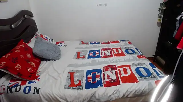 Tu-Reina online show from 24, 10, 2025