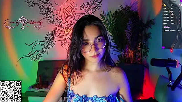 Emmi Roberts online show from 2, 5, 2026