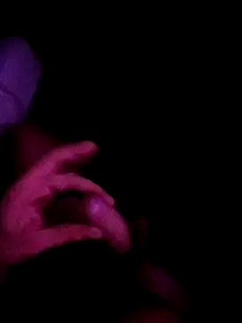 Snapshot of kredazzbigdick chatting on 26, 10, 2025 kredazzbigdick online show from 26, 10, 2025