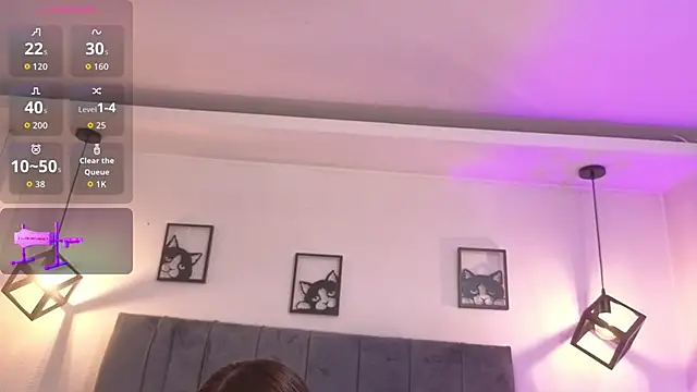 Pretty Johnson  online show from 11, 5, 2026