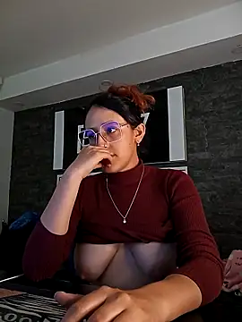 Snapshot of Hairydoll_ chatting on 11, 5, 2026 Hairydoll online show from 11, 5, 2026
