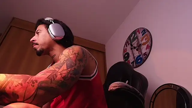 josemeirelesfox online show from 11, 10, 2025