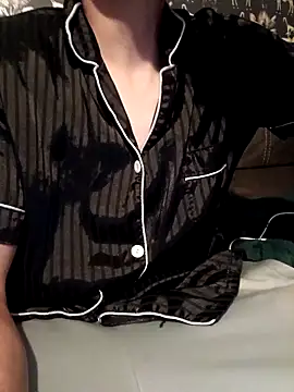 Snapshot of LargeElectrolyte7 chatting on 4, 11, 2025 LargeElectrolyte7 online show from 4, 11, 2025