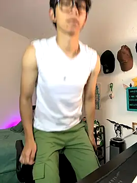 Snapshot of Yaiden_11 chatting on 22, 9, 2025 Yaiden 11 online show from 22, 9, 2025