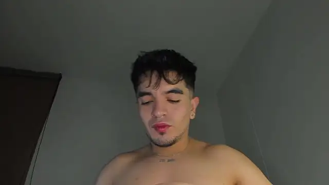 Snapshot of cmzo_ chatting on 20, 11, 2025 cmzo online show from 20, 11, 2025