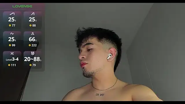 Snapshot of cmzo_ chatting on 3, 12, 2025 cmzo online show from 3, 12, 2025