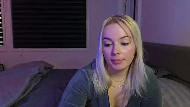 margot robbie7 online show from 9, 10, 2025