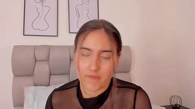 Snapshot of Hanna_Evans__ chatting on 14, 9, 2025 Hanna Evans online show from 14, 9, 2025