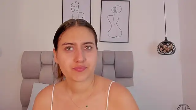 Snapshot of Hanna_Evans__ chatting on 10, 10, 2025 Hanna Evans online show from 10, 10, 2025