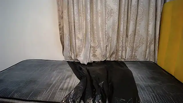 Snapshot of blackrose001 chatting on 18, 1, 2026 blackrose001 online show from 18, 1, 2026