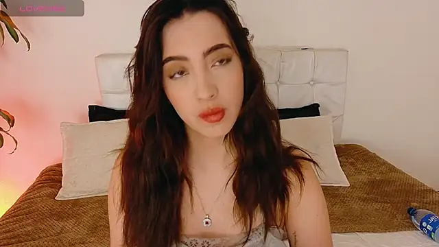 Snapshot of Rebbecawhite_meow chatting on 14, 9, 2025 Rebbecawhite meow online show from 14, 9, 2025