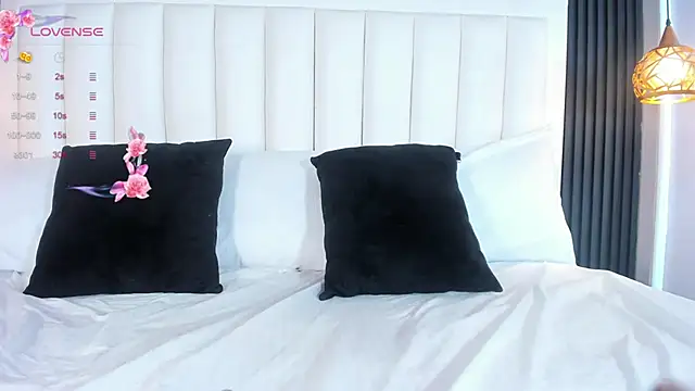 MartinaGracex online show from 24, 9, 2025