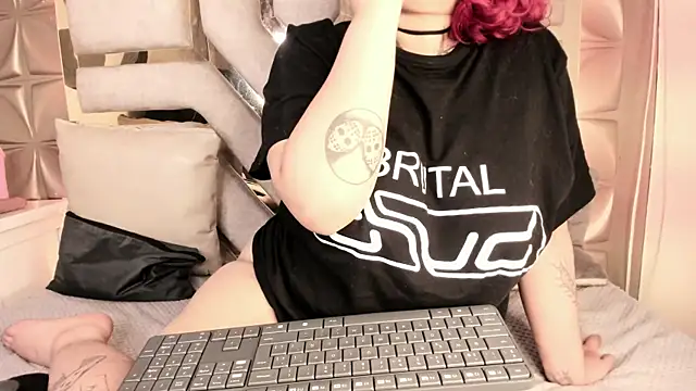 cinnamon8  online show from 18, 3, 2025
