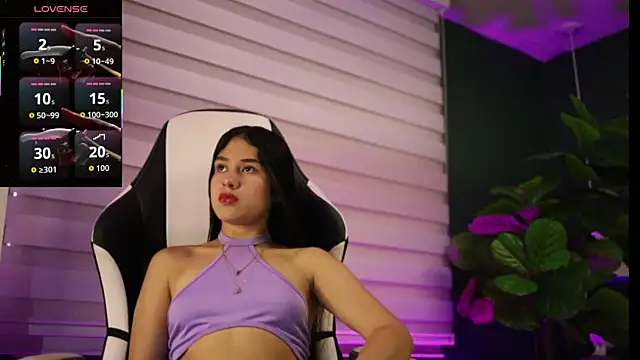 Danaa Rouse online show from 7, 11, 2025