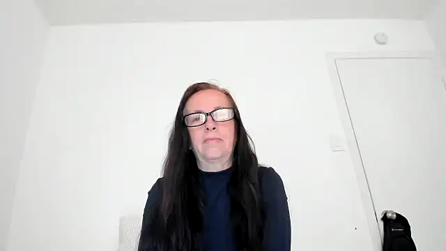 peachgoddess online show from 17, 5, 2026