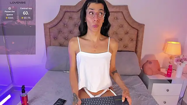 Snapshot of Mandyy1_ chatting on 18, 2, 2026 Mandyy1 online show from 18, 2, 2026