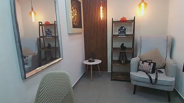 Coral Lise online show from 25, 10, 2025