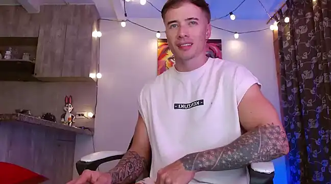 Snapshot of Ryannblue07 chatting on 23, 3, 2025 Ryannblue07 online show from 23, 3, 2025