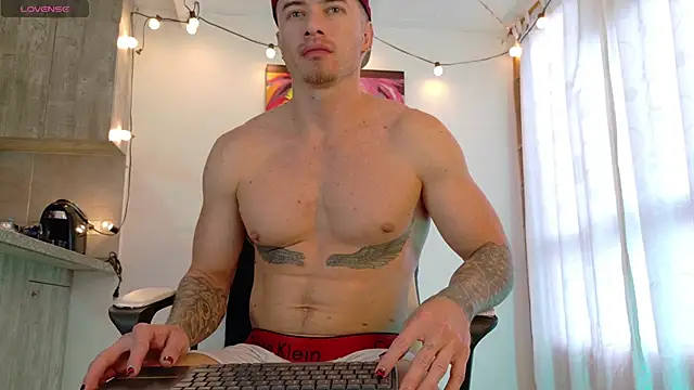 Snapshot of Ryannblue07 chatting on 21, 10, 2025 Ryannblue07 online show from 21, 10, 2025