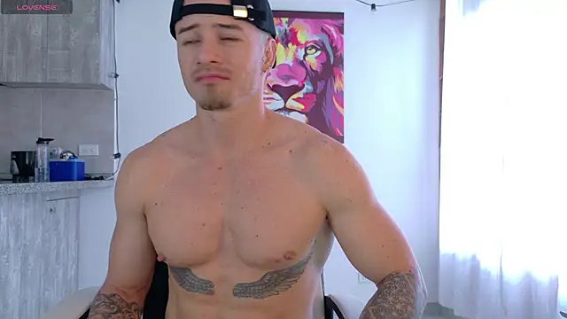 Snapshot of Ryannblue07 chatting on 1, 11, 2025 Ryannblue07 online show from 1, 11, 2025