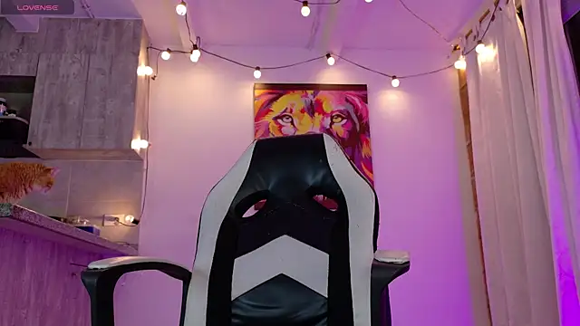 Snapshot of Ryannblue07 chatting on 28, 11, 2025 Ryannblue07 online show from 28, 11, 2025