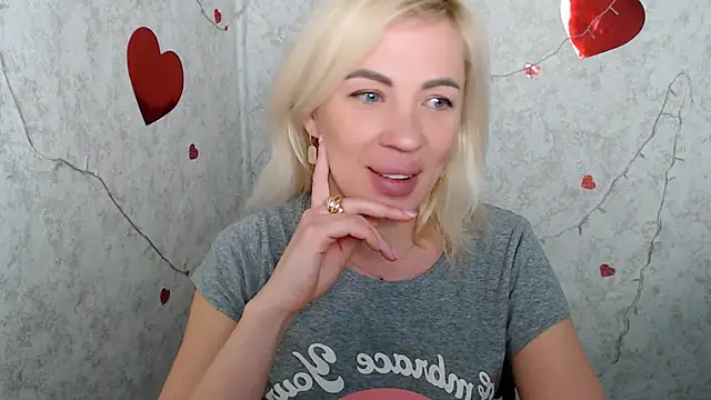  AmandaGold  online show from 15, 3, 2025