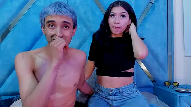 Snapshot of LauryAndNarem69 chatting on 3, 11, 2025 LauryAndNarem69 online show from 3, 11, 2025