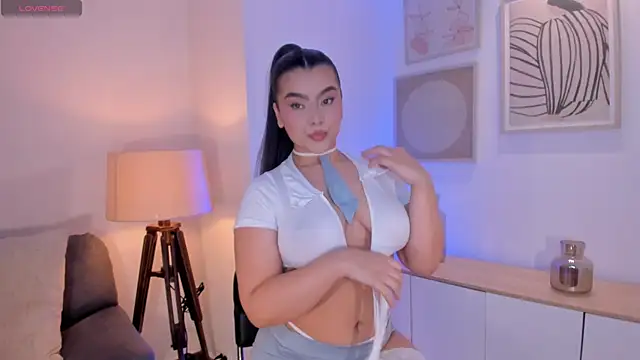 Snapshot of CandaseRussell chatting on 22, 4, 2026 CandaseRussell online show from 22, 4, 2026