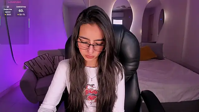 LarisaSmirnov online show from 5, 12, 2025