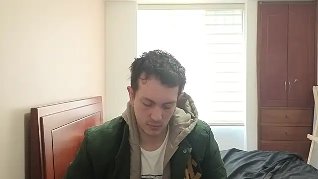 Snapshot of hardaftercum chatting on 1, 4, 2026 hardaftercum online show from 1, 4, 2026