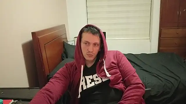 Snapshot of hardaftercum chatting on 7, 4, 2026 hardaftercum online show from 7, 4, 2026