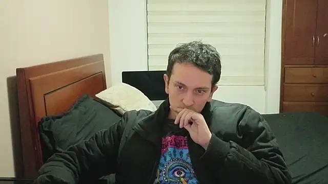 Snapshot of hardaftercum chatting on 11, 4, 2026 hardaftercum online show from 11, 4, 2026