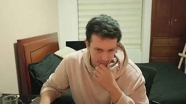 Snapshot of hardaftercum chatting on 13, 4, 2026 hardaftercum online show from 13, 4, 2026