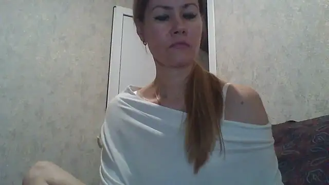Snapshot of Eva_Neon chatting on 10, 9, 2025 Eva Neon online show from 10, 9, 2025