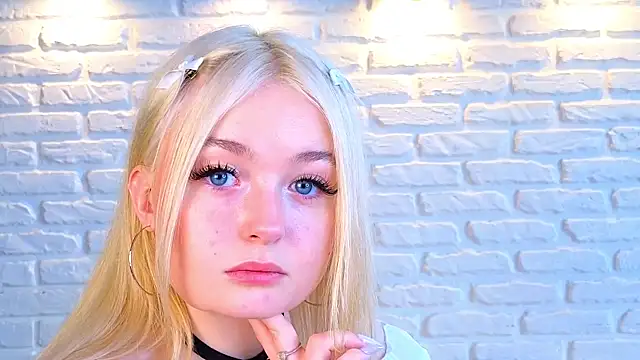 minigirl online show from 18, 3, 2025