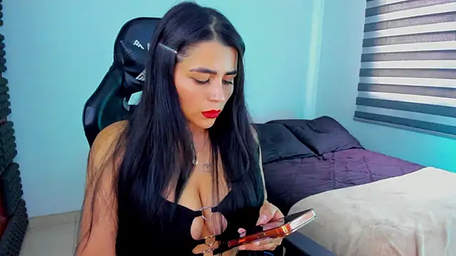 hannarusso online show from 4, 3, 2026