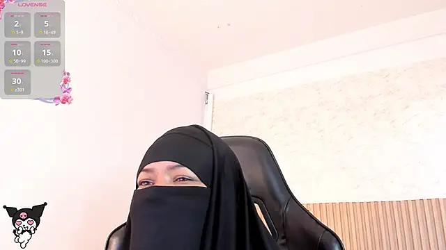 Layla arabelle online show from 2, 6, 2026