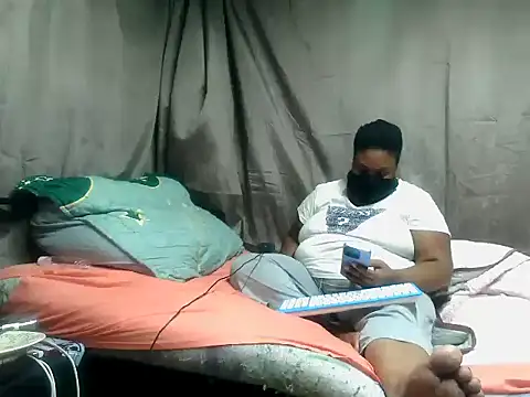 Snapshot of Berrylick chatting on 14, 4, 2026 Berrylick online show from 14, 4, 2026