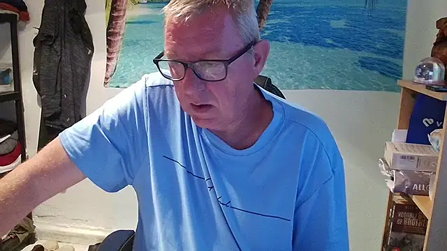 Snapshot of JamesBauer chatting on 3, 6, 2026 JamesBauer online show from 3, 6, 2026