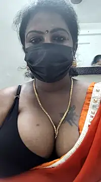 Snapshot of poojaa-rani chatting on 19, 3, 2025 poojaa-rani online show from 19, 3, 2025