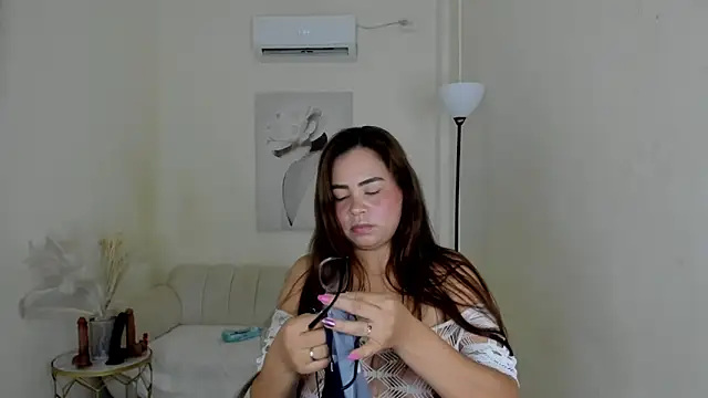 Andressa carpio online show from 8, 5, 2026