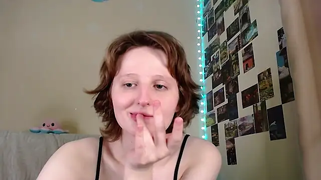 Snapshot of c0ralynx chatting on 19, 3, 2025 c0ralynx online show from 19, 3, 2025
