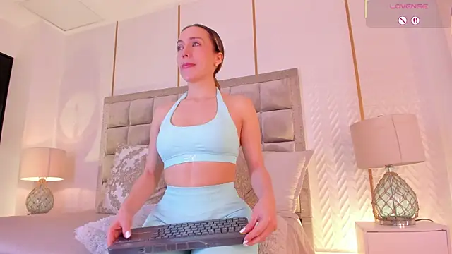 laurencarter1 online show from 8, 11, 2025