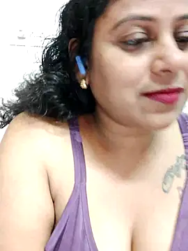 JENNIFERtamil online show from 25, 7, 2026