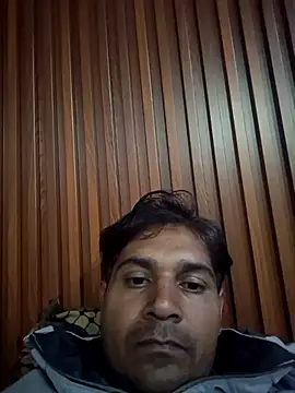 Snapshot of johnny8731 chatting on 27, 11, 2025 johnny8731 online show from 27, 11, 2025