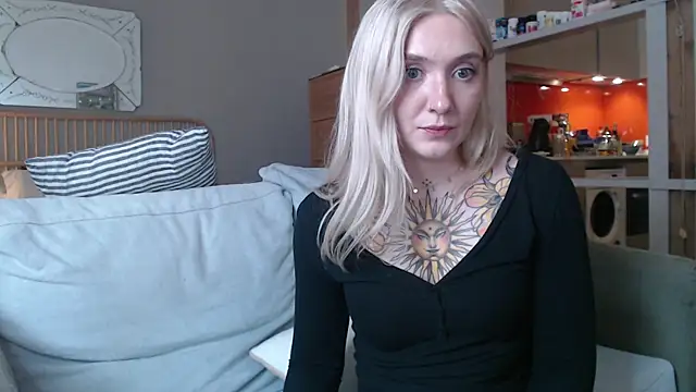tattoobbgirl online show from 18, 3, 2025