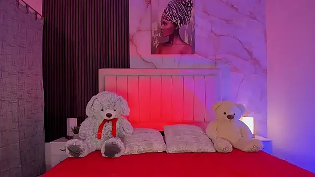 peachandtyron  online show from 10, 11, 2025