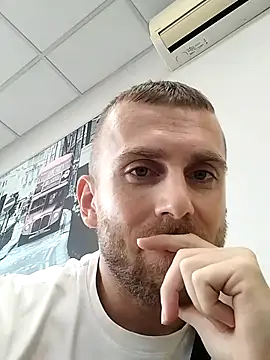 Snapshot of trainwithme chatting on 23, 9, 2025 trainwithme online show from 23, 9, 2025