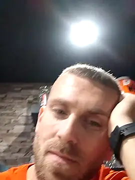 Snapshot of trainwithme chatting on 4, 10, 2025 trainwithme online show from 4, 10, 2025