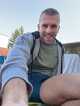 Snapshot of trainwithme chatting on 23, 3, 2026 trainwithme online show from 23, 3, 2026